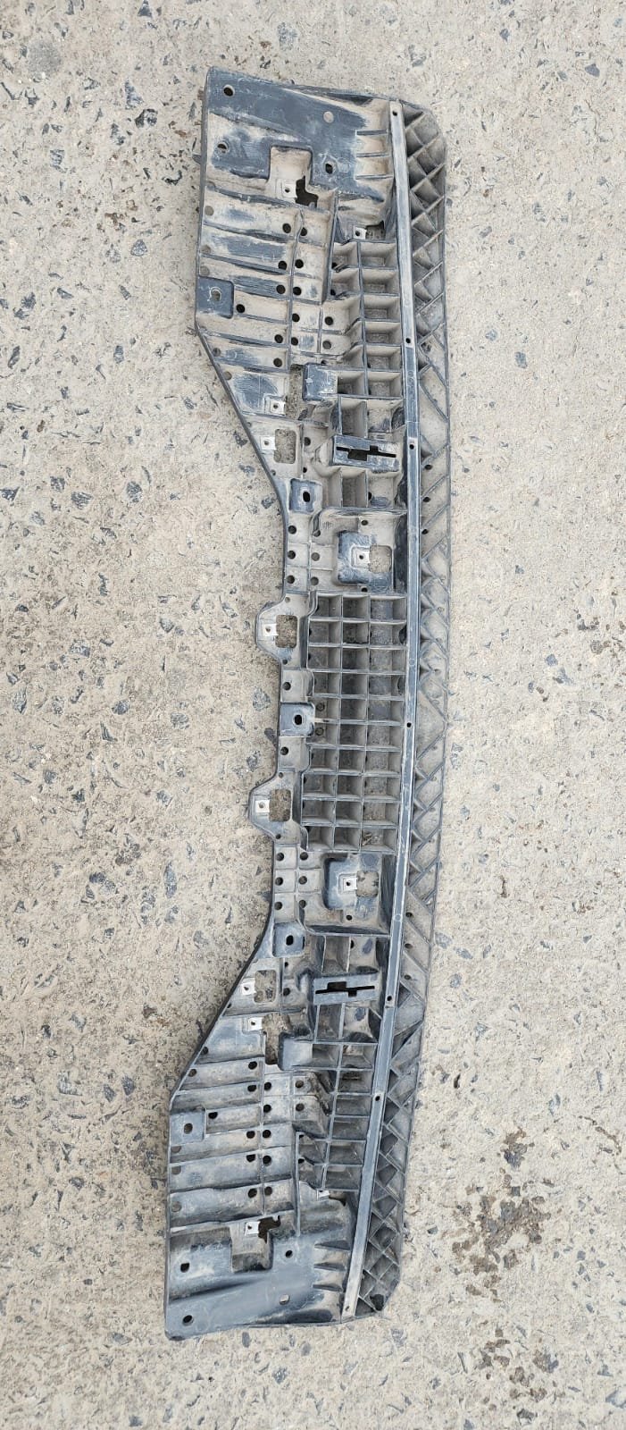 tolva inferior de fascia suzuki swift 2018–2022 tolva inferior de fascia suzuki swift 2018–2022
