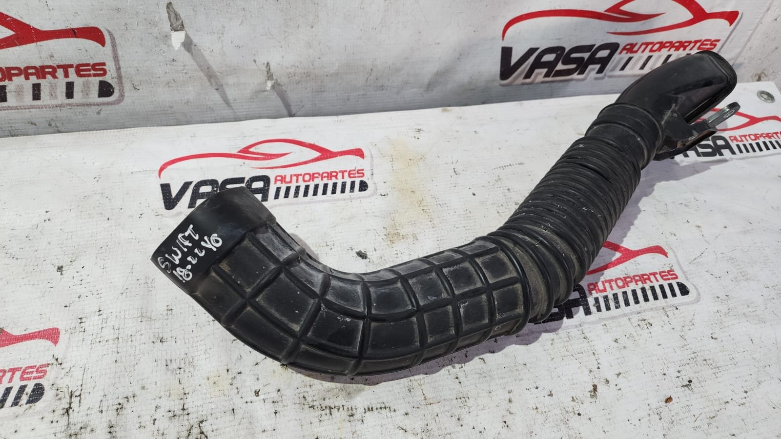 manguera / ducto de aire suzuki swift 1.2 2018–2022 manguera / ducto de aire suzuki swift 1.2 2018–2022