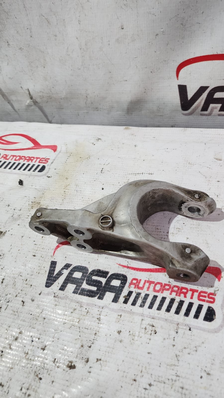 base / soporte de transmisión automática suzuki swift 1.2 2018–2023 base / soporte de transmisión automática suzuki swift 1.2 2018–2023