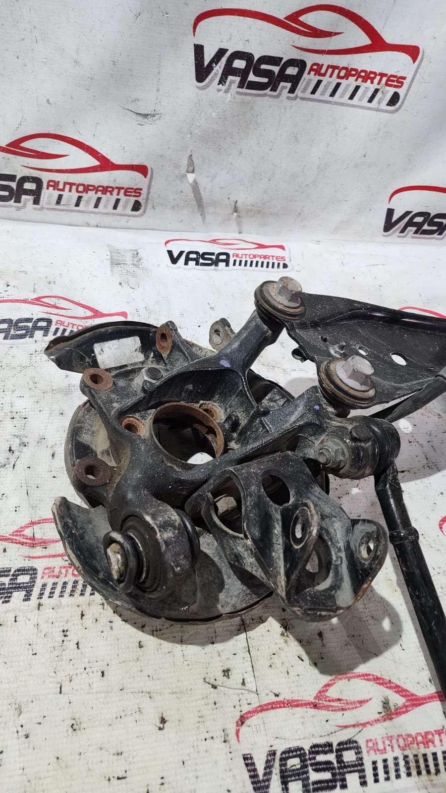 portamango trasero izquierdo toyota rav4 2013–2017 portamango trasero izquierdo toyota rav4 2013–2017