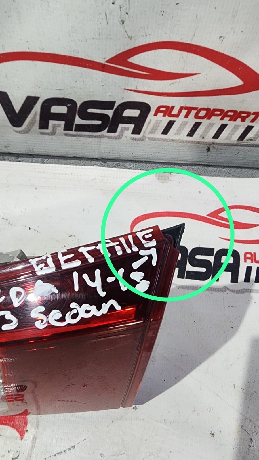 intercalavera derecha mazda 3 sedan 2015–2018 halógena con detalle intercalavera derecha mazda 3 sedan 2015–2018 halógena con detalle