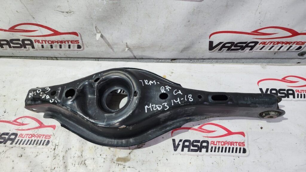 tirante / brazo trasero derecho mazda 3 2014–2018