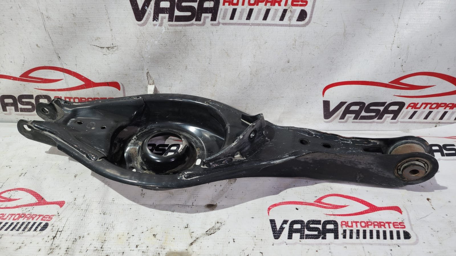 tirante / brazo trasero izquierdo mazda 3 2014–2018 tirante / brazo trasero izquierdo mazda 3 2014–2018